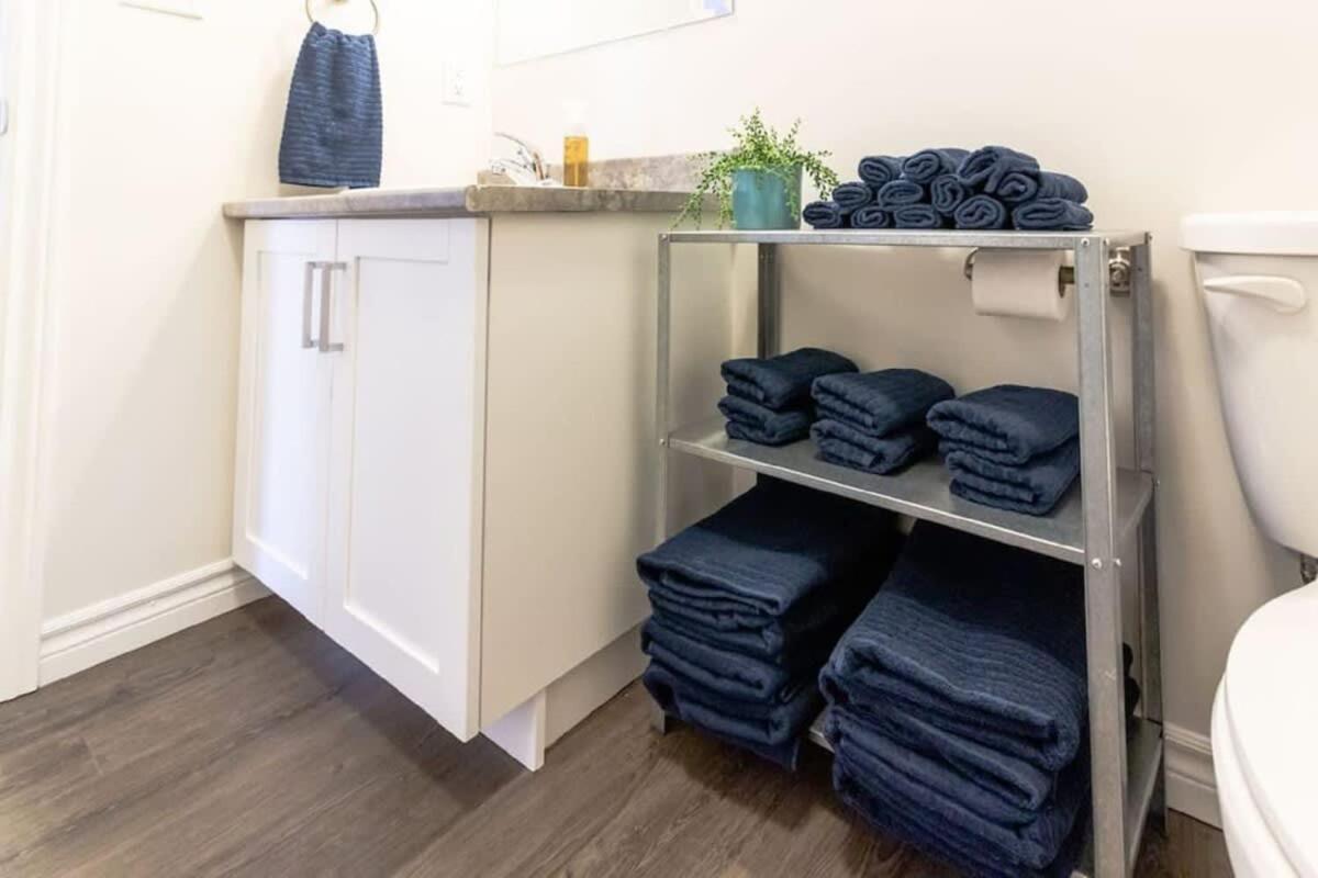 Newly Renovated Modern Condo Near Hospital, Unb Patio & Parking Coffee Saint John Exterior photo