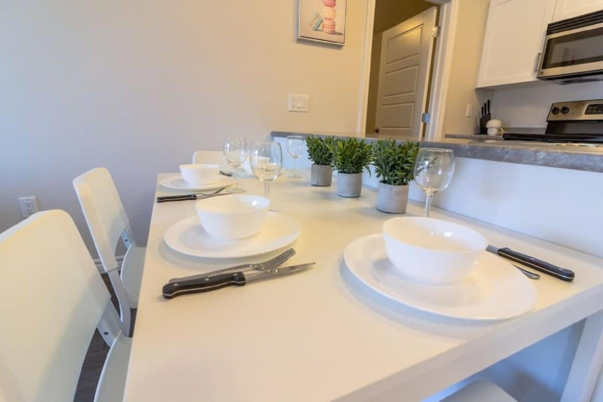 Newly Renovated Modern Condo Near Hospital, Unb Patio & Parking Coffee Saint John Exterior photo