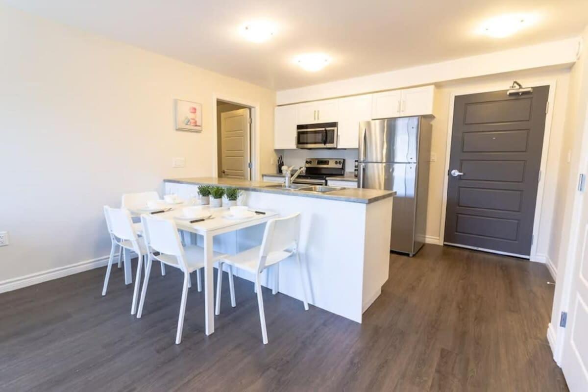 Newly Renovated Modern Condo Near Hospital, Unb Patio & Parking Coffee Saint John Exterior photo